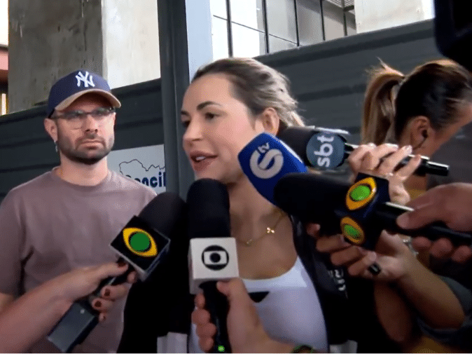 Deolane Bezerra é presa acusada de lavar dinheiro para o PCC.
