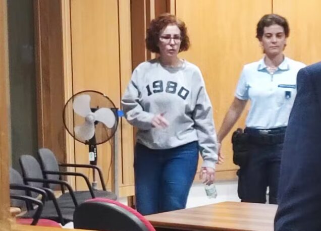 Carla Zambelli deixa prisão na Itália