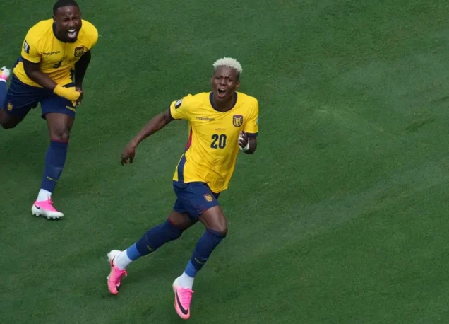 Equador despacha poderosa Alemanha e garante vaga no mata-mata da Copa