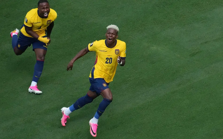Equador despacha poderosa Alemanha e garante vaga no mata-mata da Copa