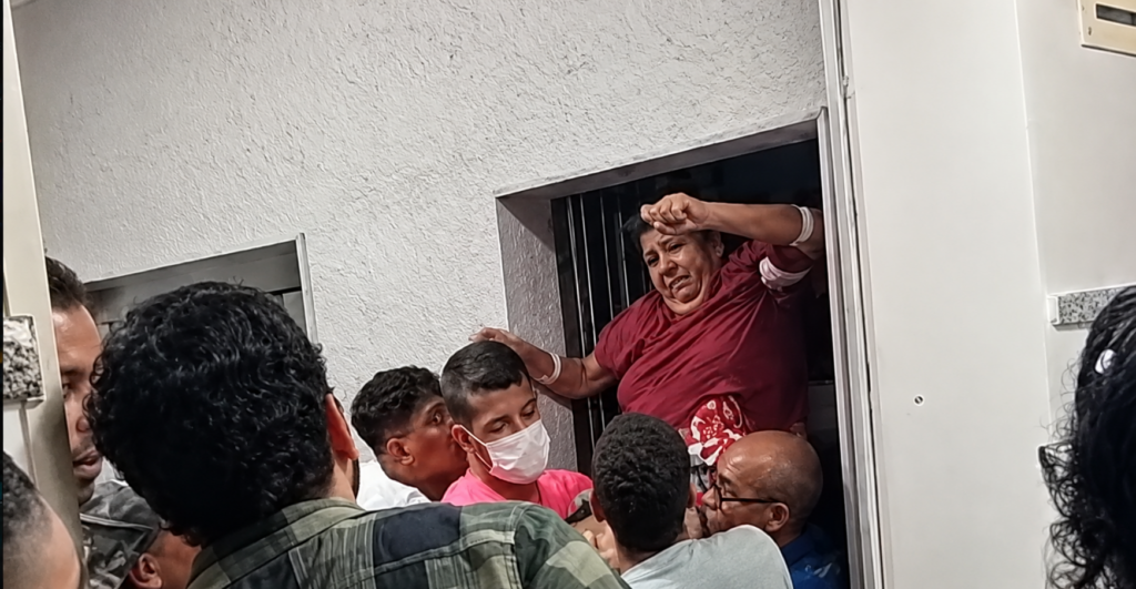 Elevador de hospital em Pernambuco quebra e deixa paciente presa