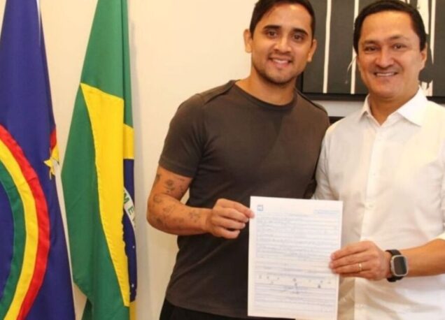Ex-jogador e divulgador de bets lança pré-candidatura pelo PL e perde seguidores