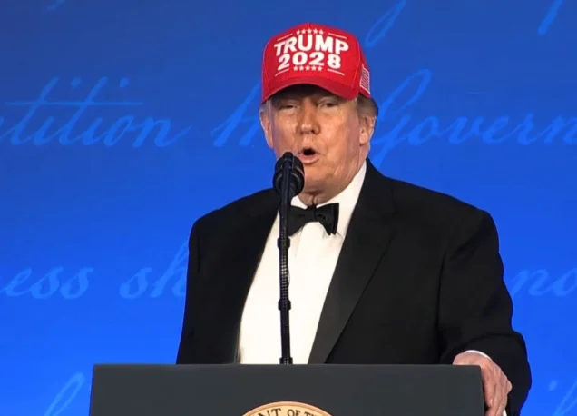 Trump diz que vai concorrer a presidência em 2028, mesmo a Constituição proibindo.