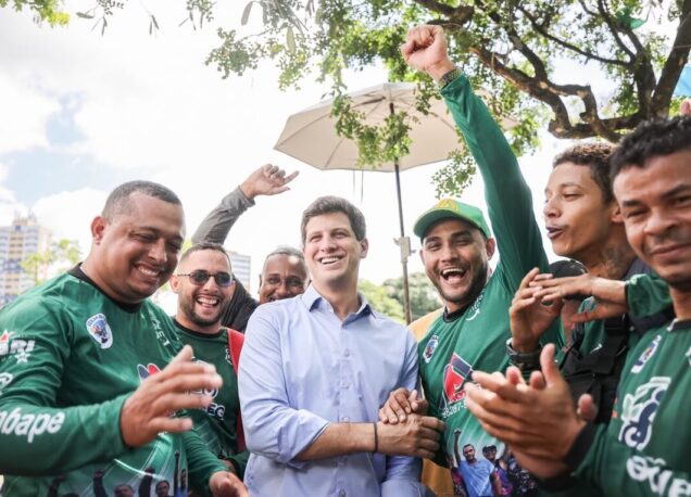 Em Pernambuco, João Campos promete isenção de IPVA para motos de até 180 cilindradas.